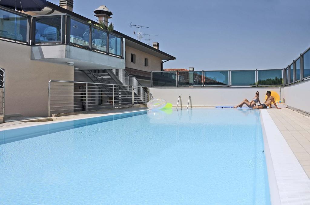 Olimpia Hotel & Aparthotel Bibione Eksteriør billede